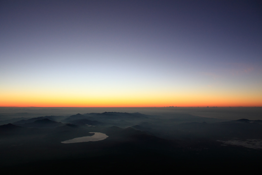 富士山　８合目からの夜明け