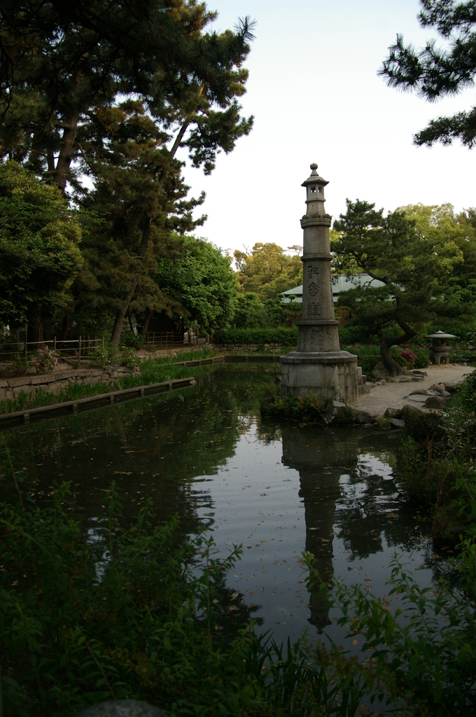 西宮神社の庭