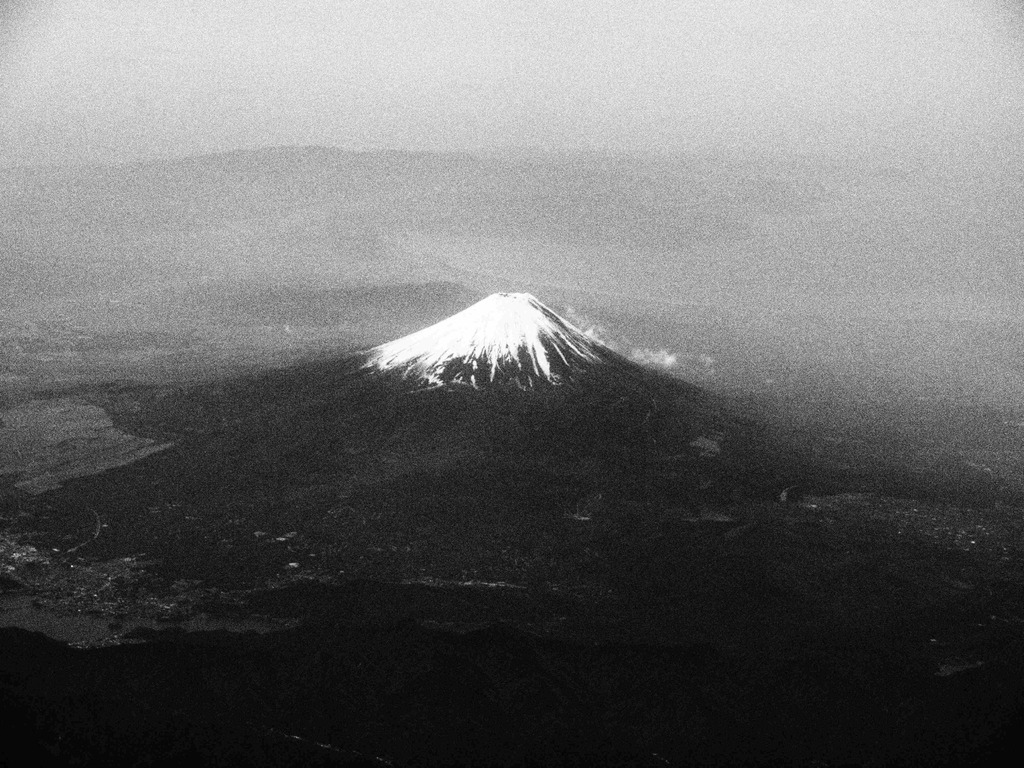 ラフモノクロームな富士山
