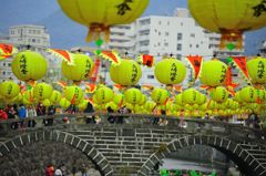 ランタンに眼鏡橋