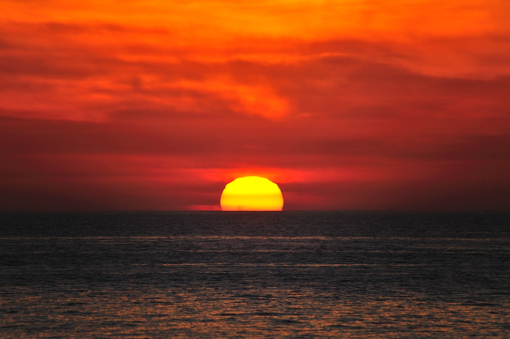 沈む夕日