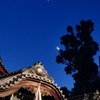 月と星と道後温泉の屋根