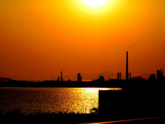 水島コンビナートの夕日