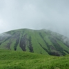 崩れた山