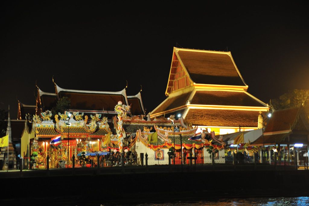 ナイトクルーズ of Thai　お寺