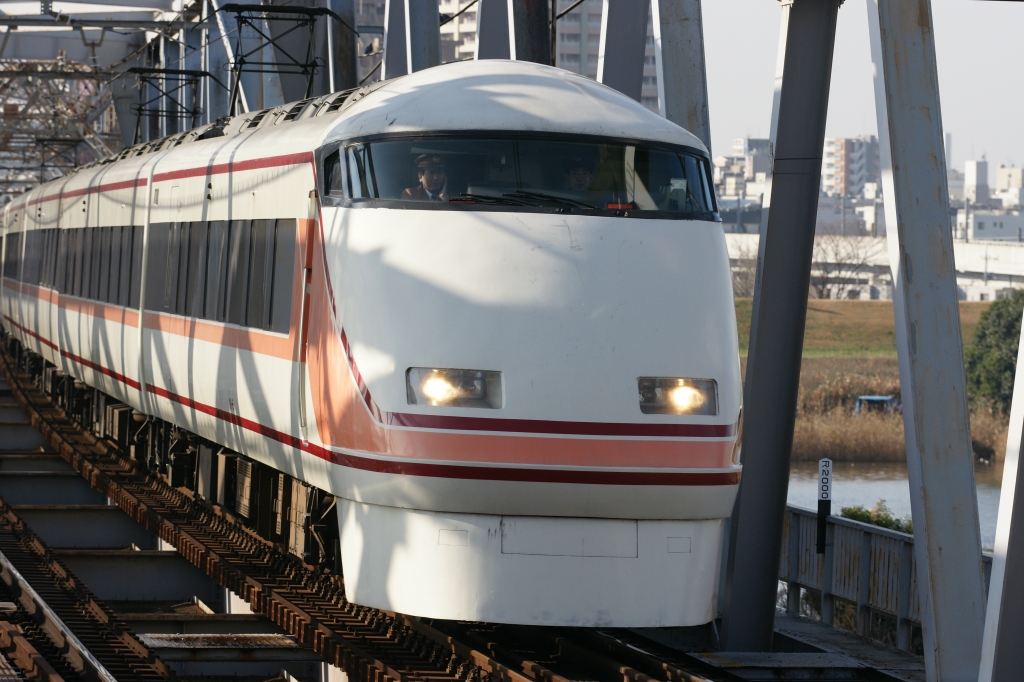 東武　スペーシア