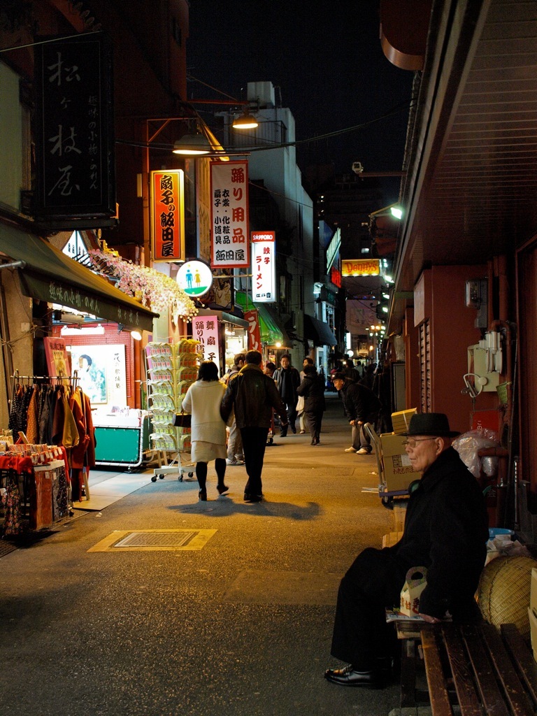 路地裏