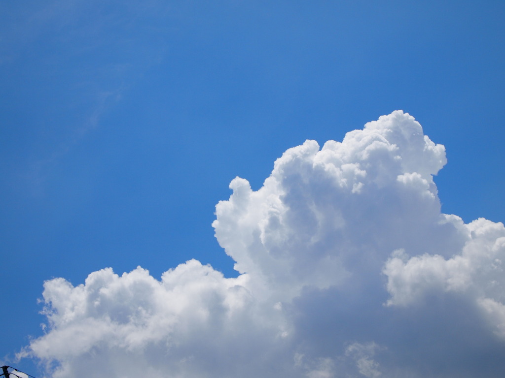 梅雨明け空