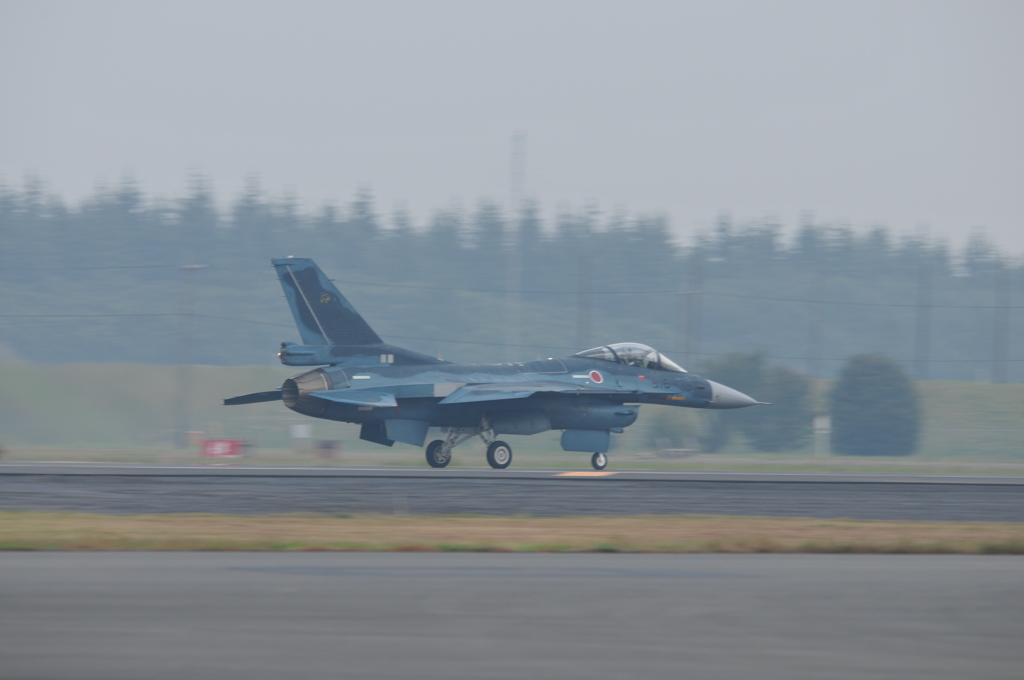 Ｆ－２帰投