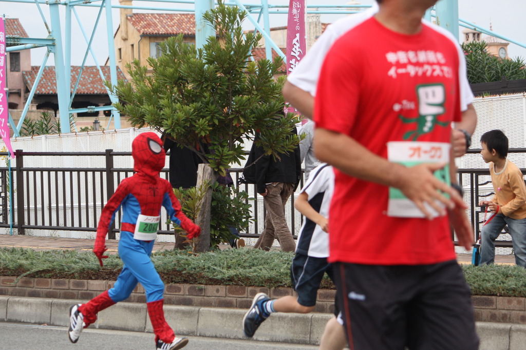 スパイダーマンも走る！