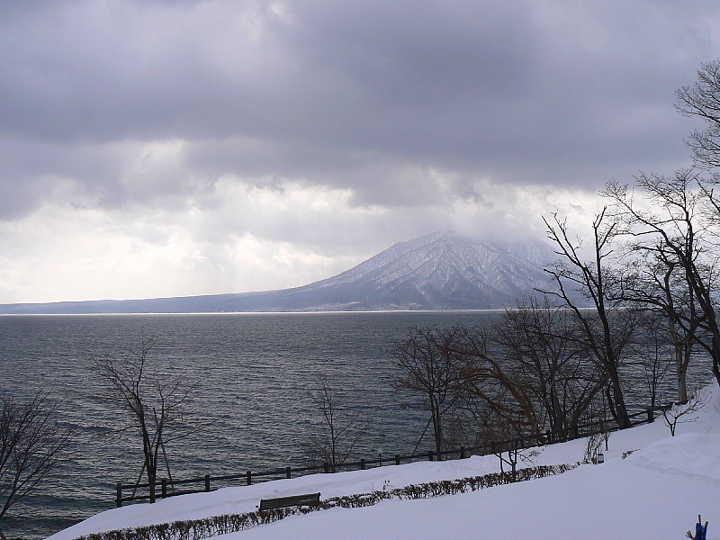 冬の支笏湖