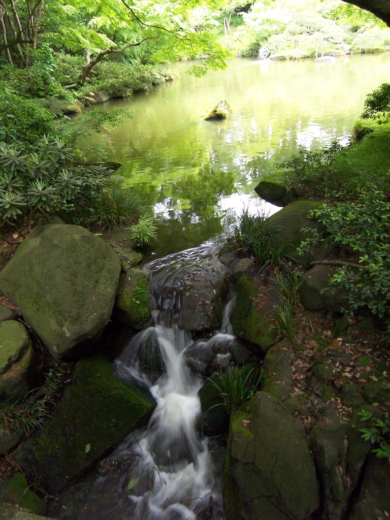 小川