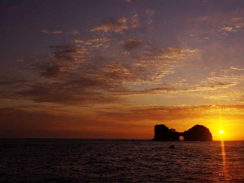 円月島（えんげつとう）の夕日１