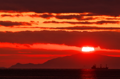 冬の播磨灘に沈む夕日１６