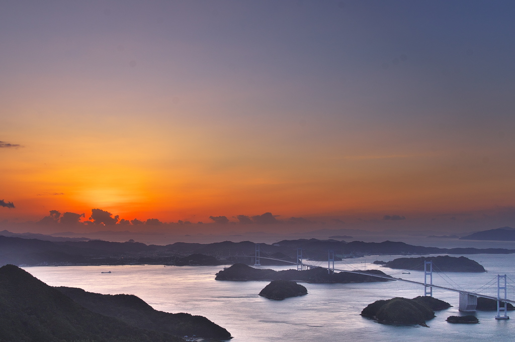来島海峡大橋（夕景）