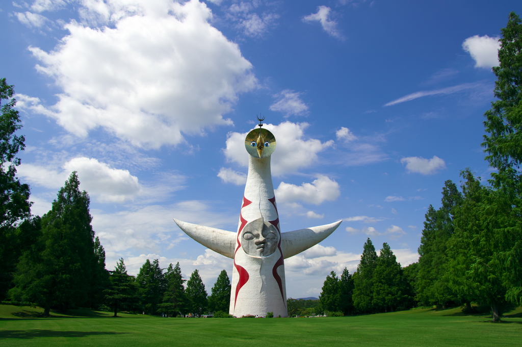 夏の万博記念公園１（太陽の塔）