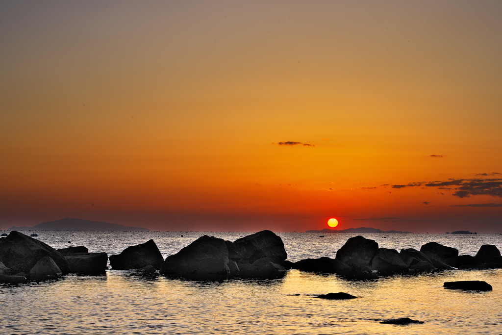 初春の播磨灘の夕日４