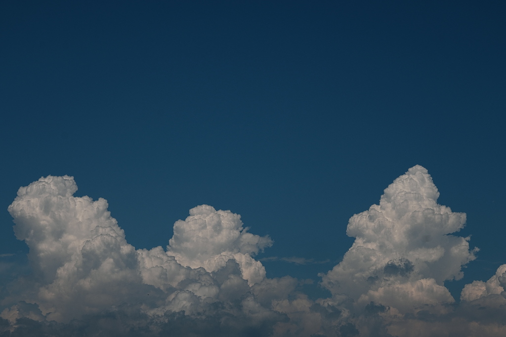 夏雲