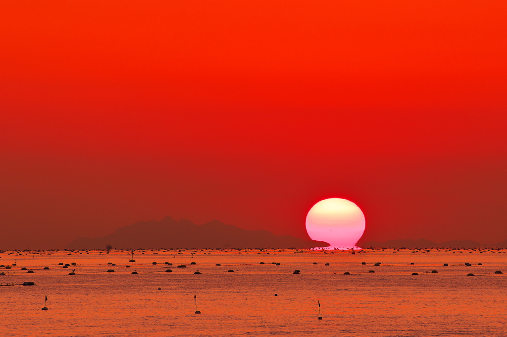 秋の播磨灘の沈む夕日１５