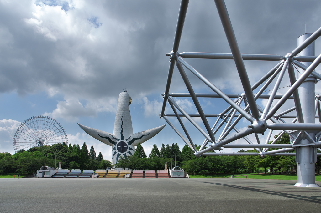 太陽の塔２（ウラ）