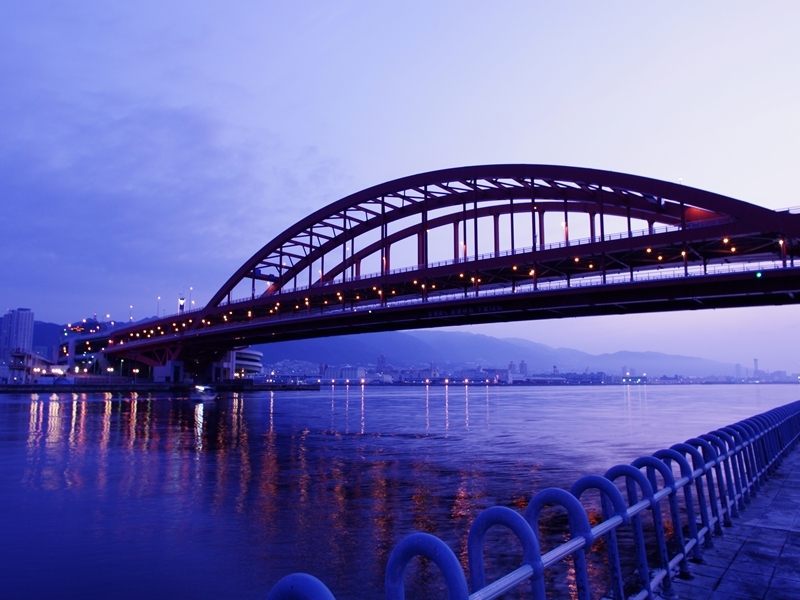 曙の神戸大橋