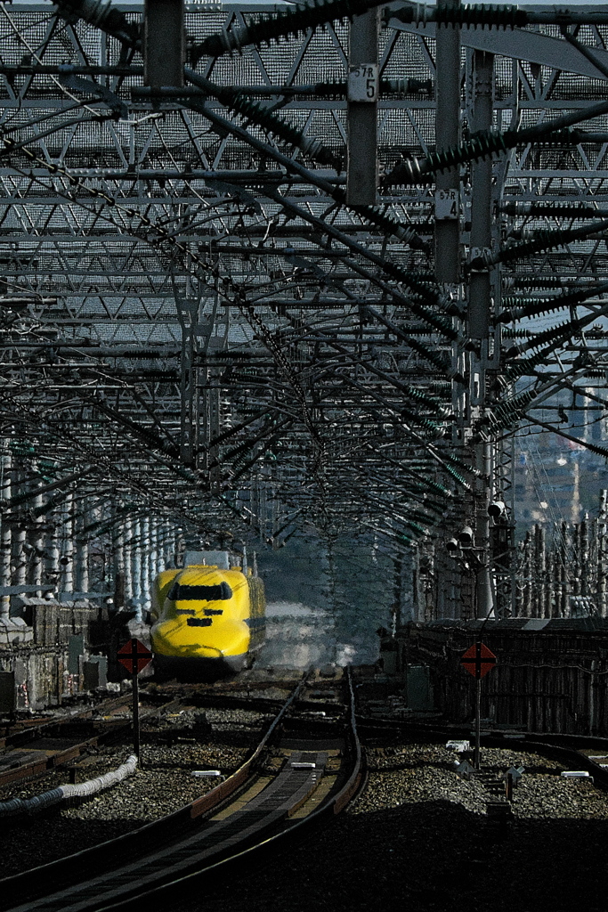 西明石駅にて４（ドクターイエロー）