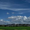 夏雲（田圃畦にて）