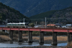 日置川（ひきがわ）橋梁にて(２２７系）