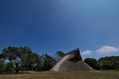 大中遺跡公園の竪穴式住居１