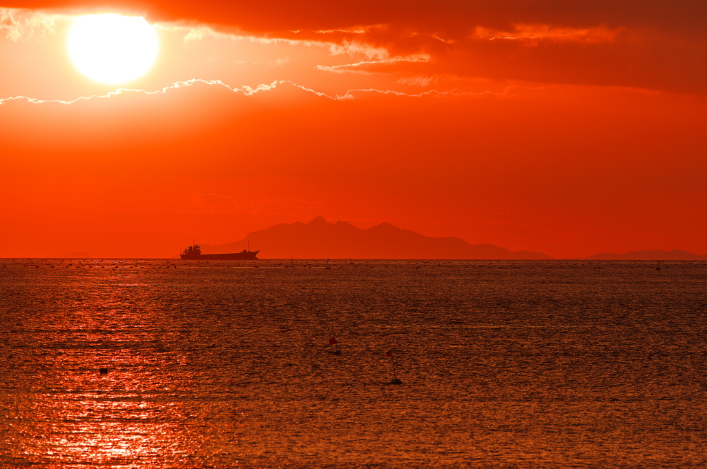 秋の播磨灘に沈む夕日１７