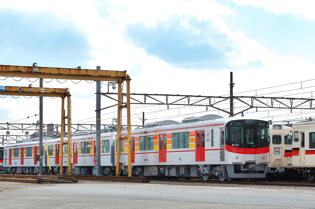 山陽電車新型車両６０００系