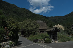 茅葺屋根２