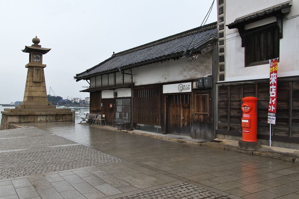 鞆の浦の古い町並み１（常夜灯）