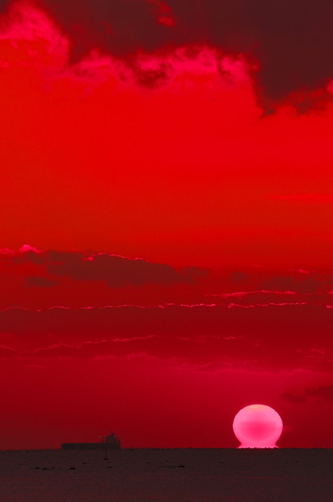 秋の播磨灘に沈む夕日３