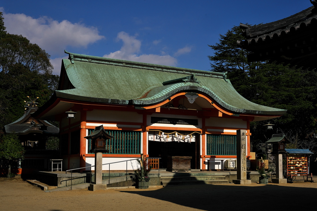 住吉神社の拝殿２