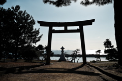 年の瀬の神社にて２