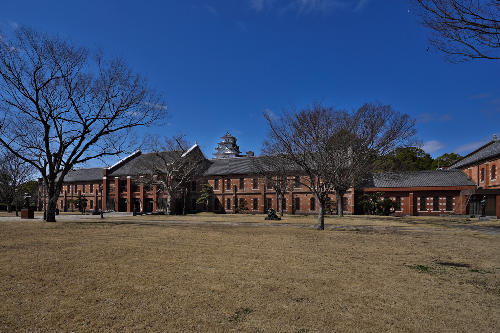 姫路市立美術館と姫路城２