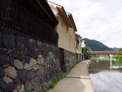 宿場町平福（ひらふく）川端風景