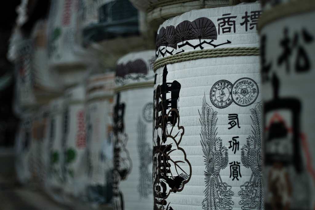 御厨（みくりや）神社にて（奉納酒樽）