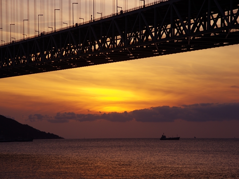 明石海峡大橋の夕景２