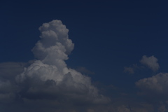 残暑の夏雲１