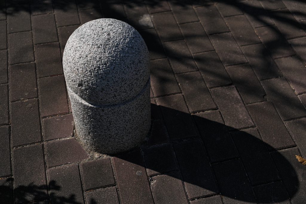 街角スナップ１（車止め）