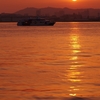 夕日と遊覧船３