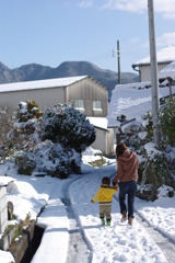 母さんとの雪道