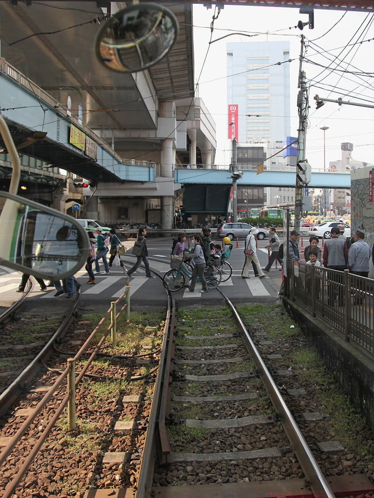 地元王子駅前