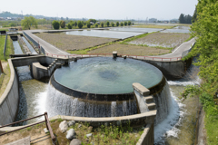 東山円筒分水槽