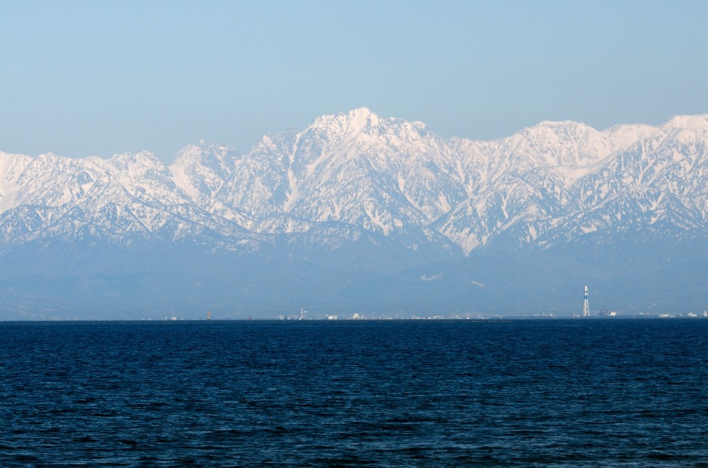 海越し剱岳2