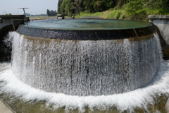 東山円筒分水槽