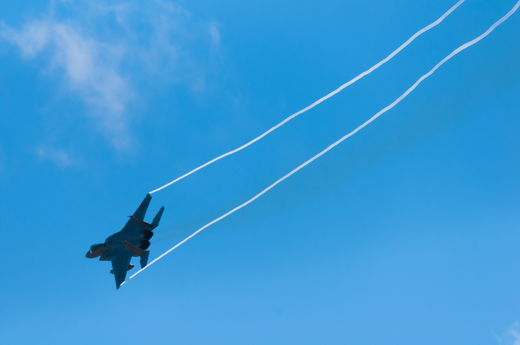 小松の空に描く