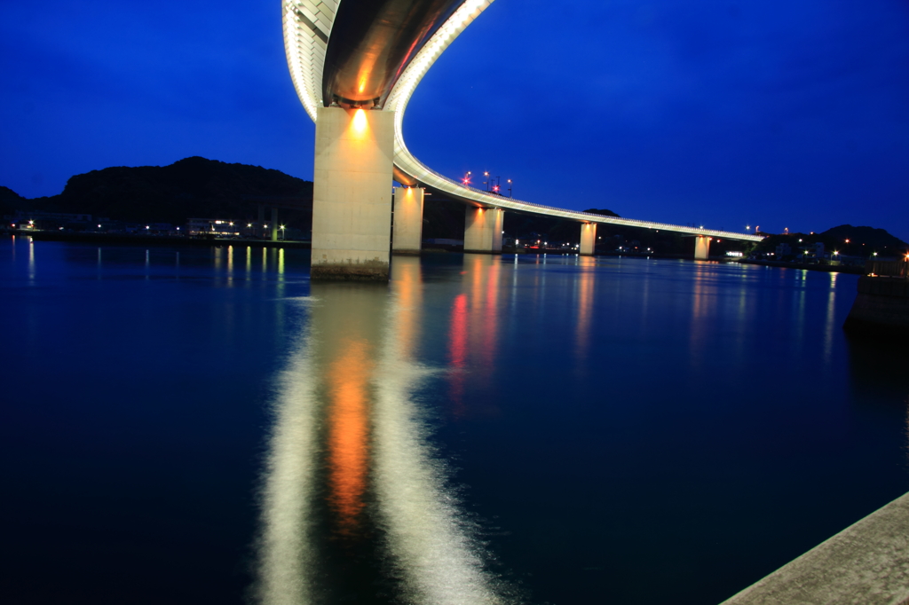 ハイヤ大橋